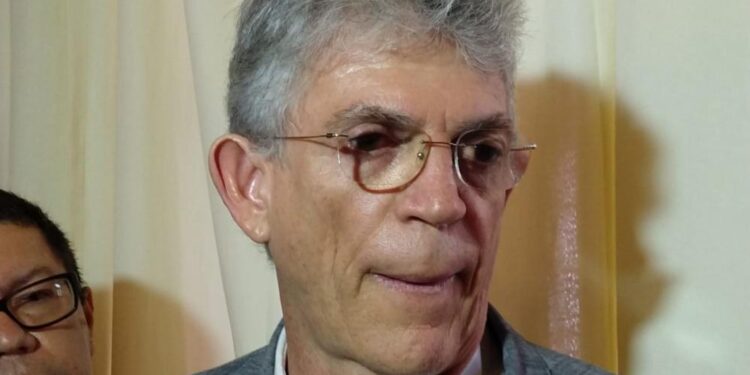 TCU rejeita contas de convênio firmado por Ricardo Coutinho e ex-governador terá que devolver quase R$ 350 mil aos cofres públicos