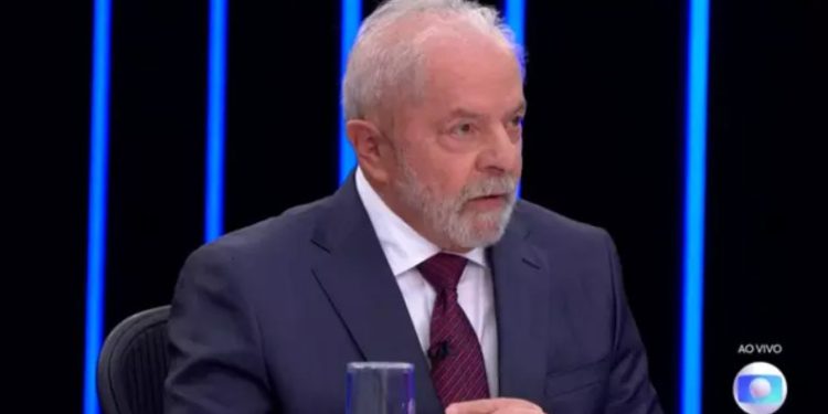 Lula enaltece Alckmin, admite erros de Dilma e ‘vende’ esperança no Jornal Nacional