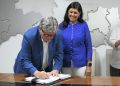 João Azevêdo tira licença e a vice-governadora Lígia Feliciano assume interinamente o cargo